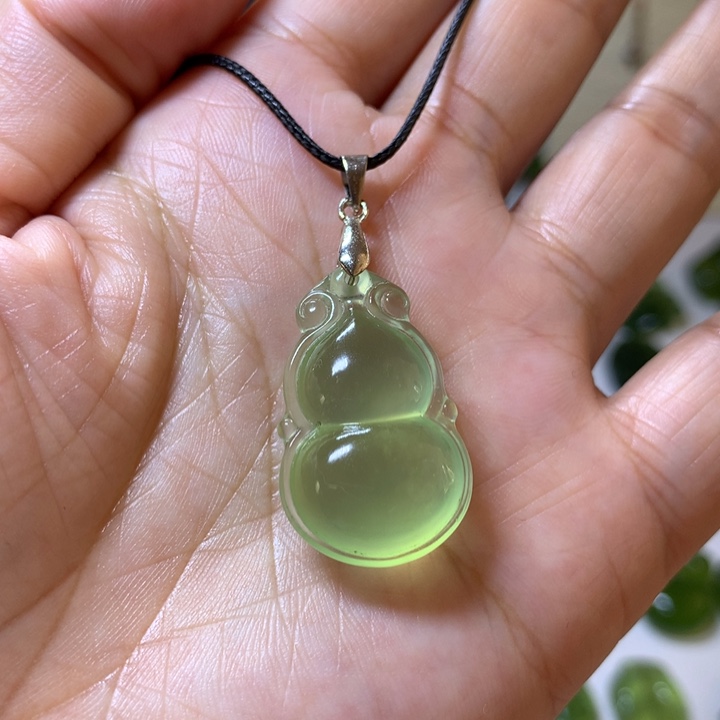 岫玉颈饰未镶嵌吊坠