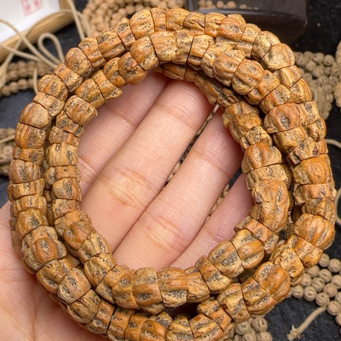 柏香籽/百香籽吊坠姜***?