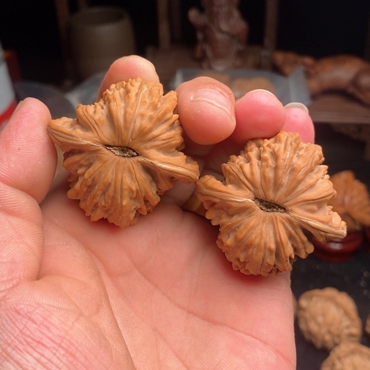 文玩核桃吊坠景****瓷楼子