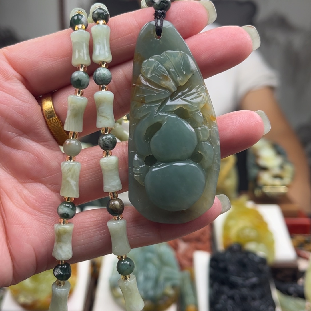 岫玉未镶嵌挂件挂件