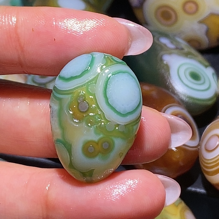 玛瑙/玉髓未镶嵌珠宝奇石21