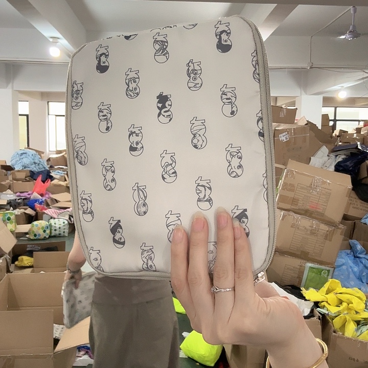 聚酯纤维米灰色小葫芦图案零钱包洗漱包发1