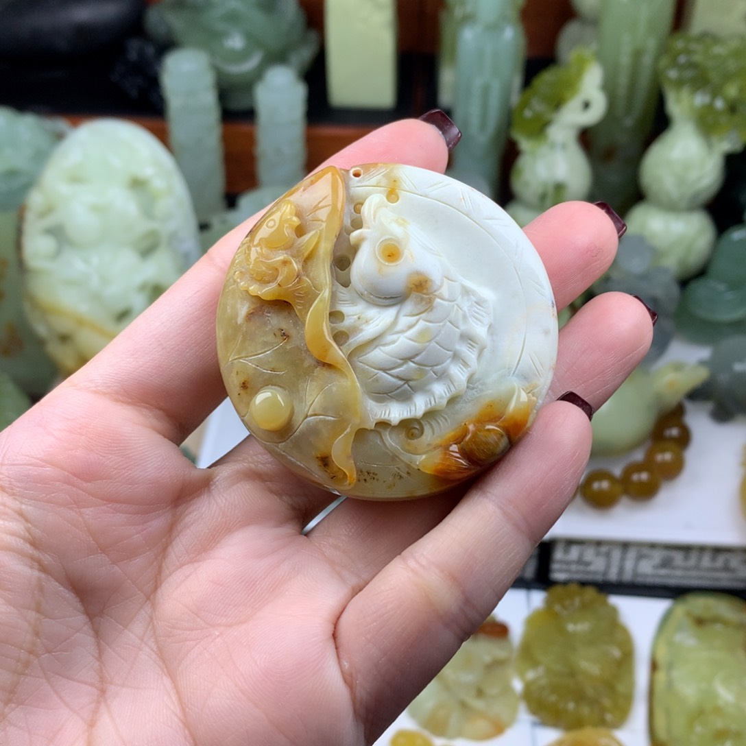 岫玉手把件未镶嵌