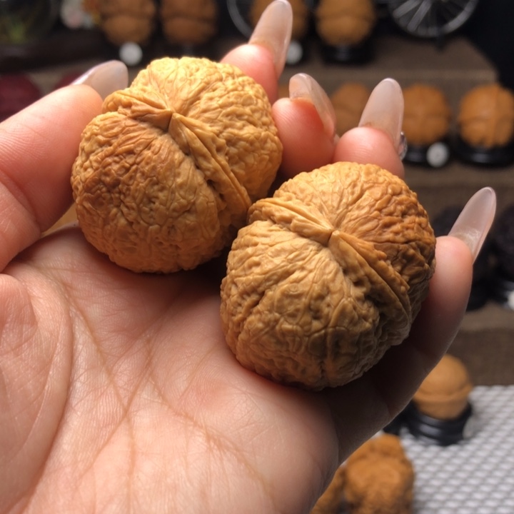 橄榄核吊坠18擂鼓双金锤