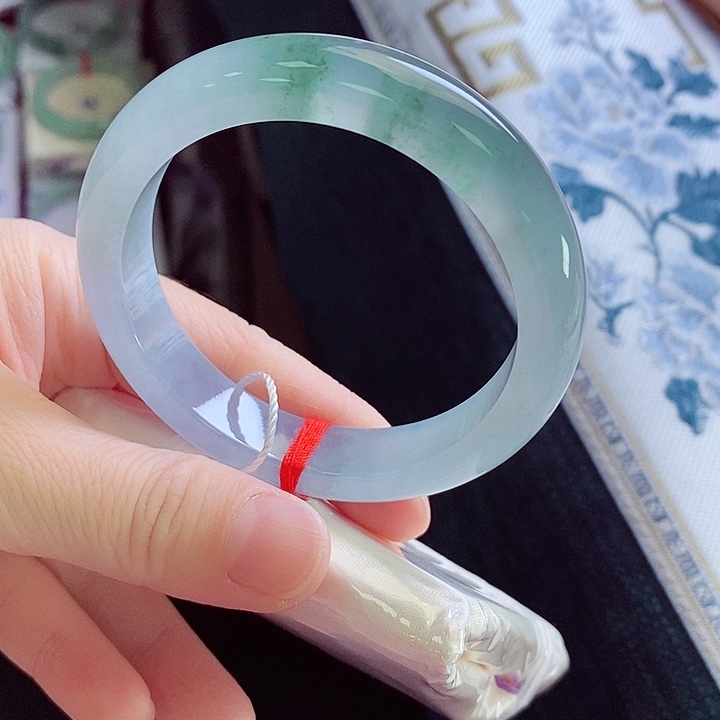 翡翠未镶嵌手镯灯泡镯54正圈