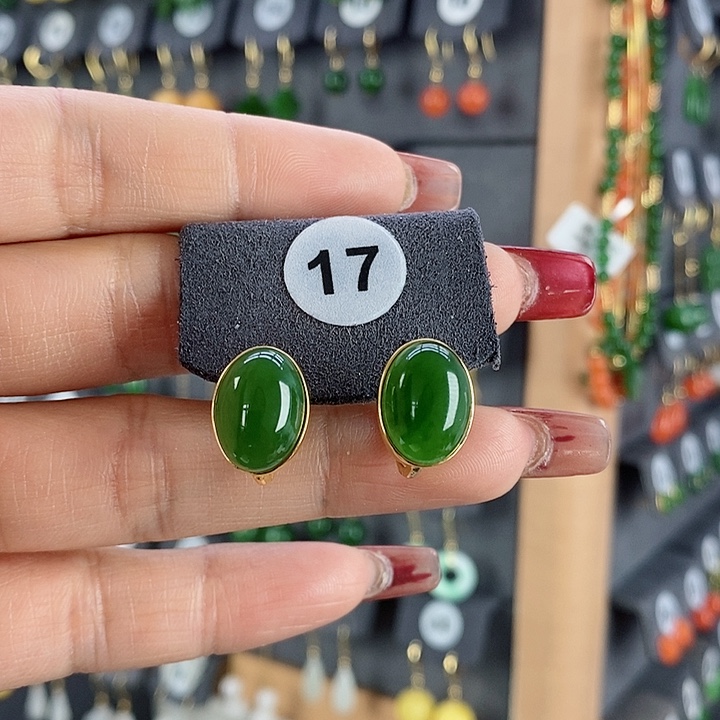 和田玉耳饰18K金镶嵌