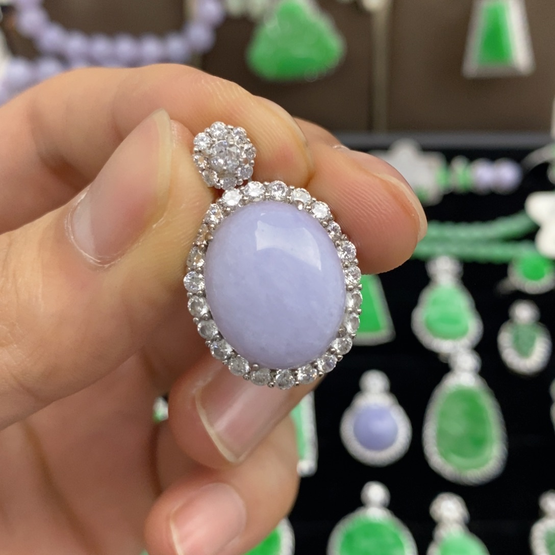 翡翠颈饰银S925镶嵌天然翡翠