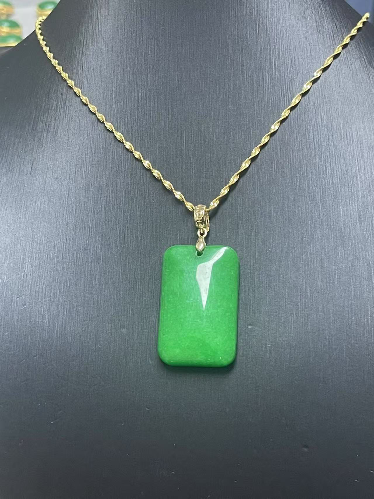 翡翠吊坠气质时尚14k金