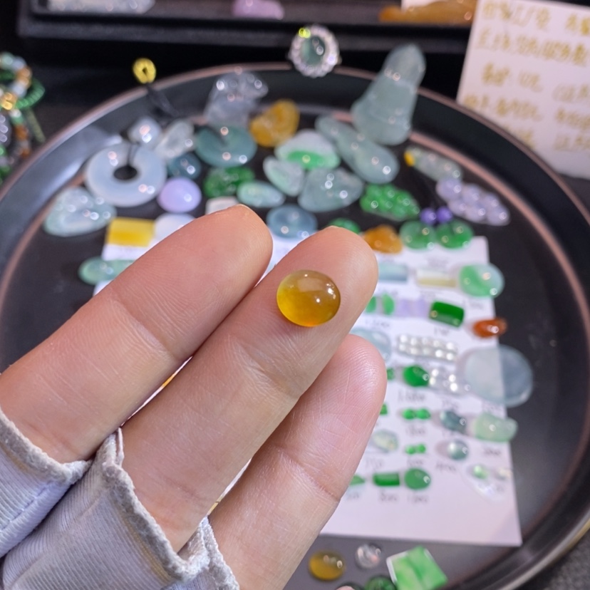 【闪购商品】翡翠挂件未镶嵌蛋