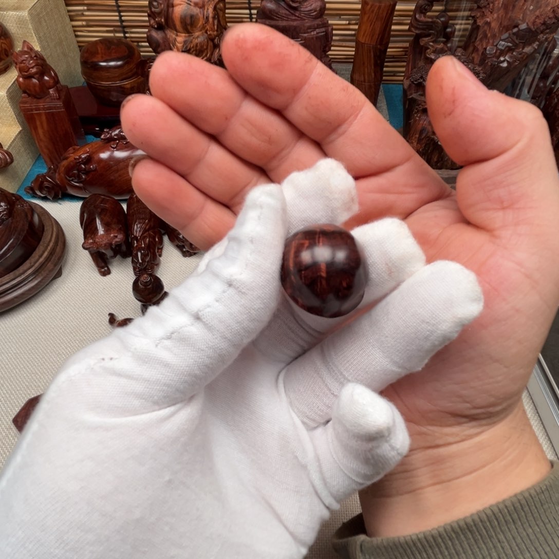 黄花梨/降香黄檀把件雪*小富甲…..