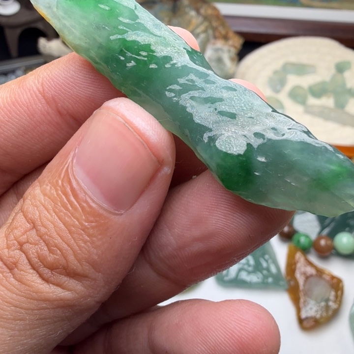 定制翡翠未镶嵌不包工