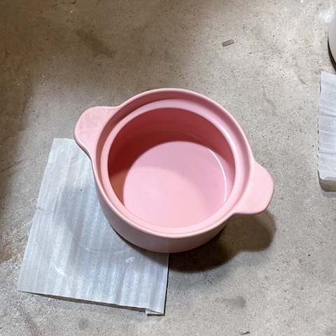 微瑕，明火，口径17厘米，高度9粉色锅