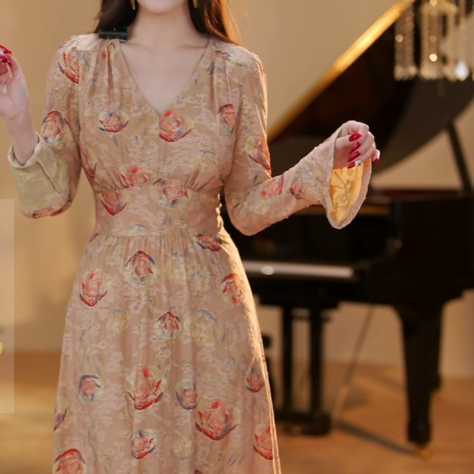 【思雨】瑶池仙子 春季度假风显瘦时尚气质日常连衣裙-YL30060