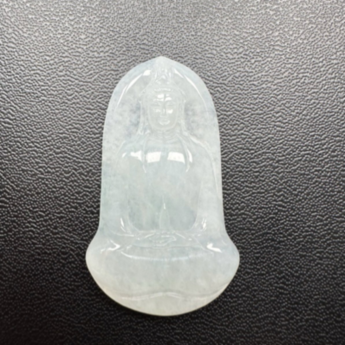 天然缅料翡翠A货素衣观音