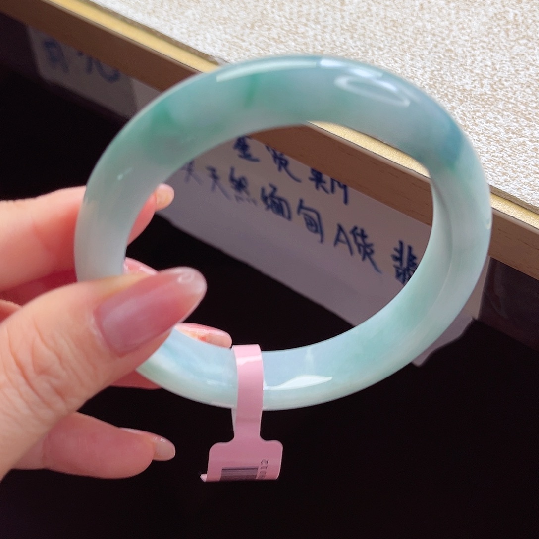 翡翠未镶嵌手镯手镯