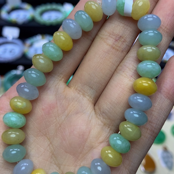 未镶嵌翡翠手串翡翠