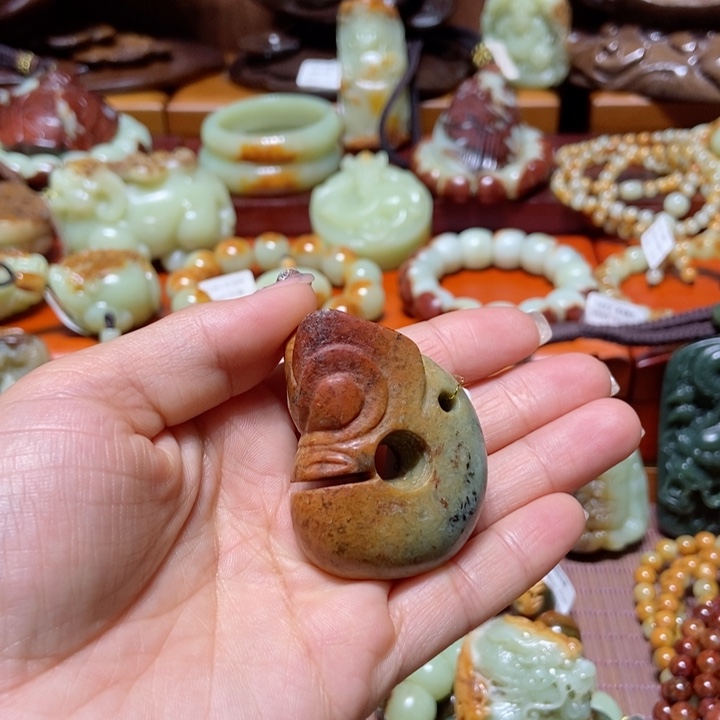 岫岩河磨玉（透闪石质玉）手链未镶嵌
