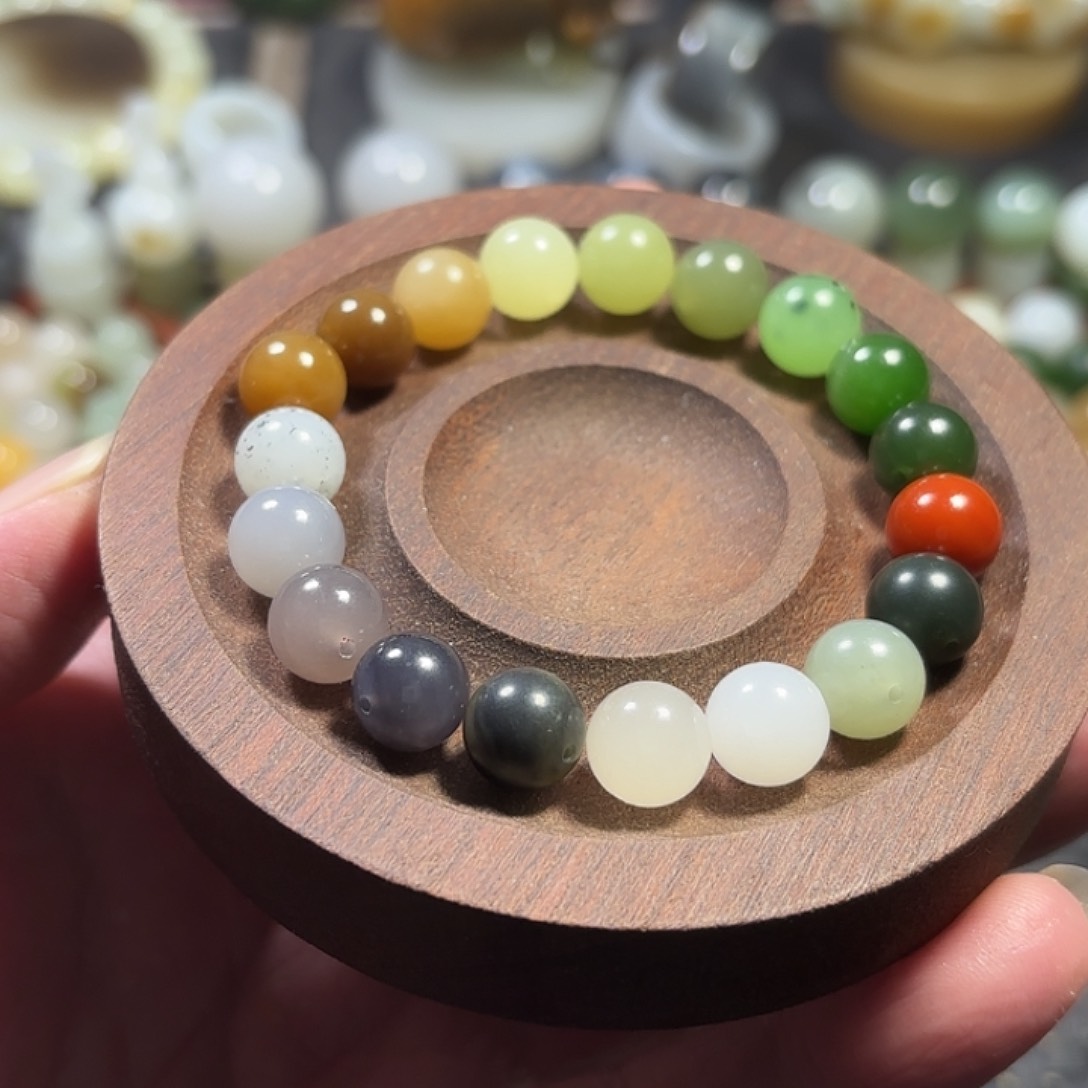 和田玉手串未镶嵌麦**忆