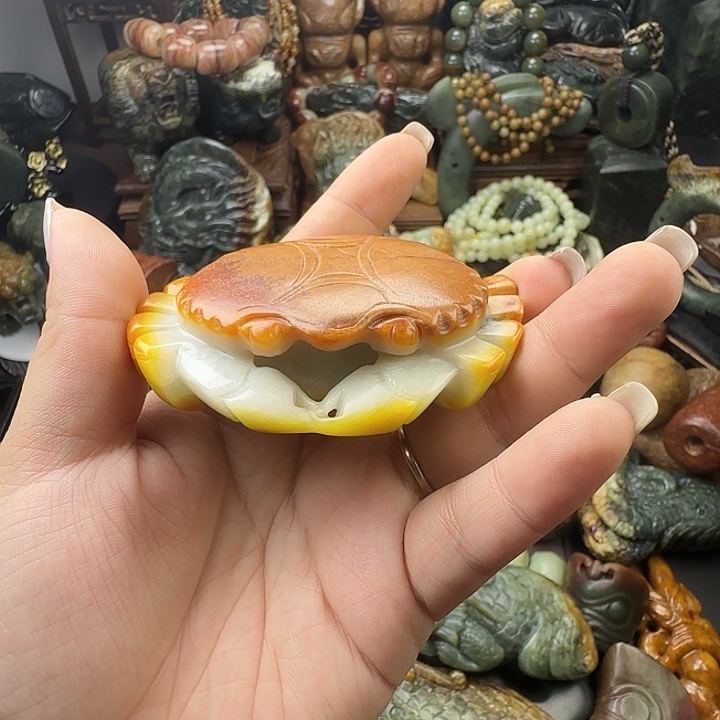 透闪石质玉未镶嵌珠宝奇石