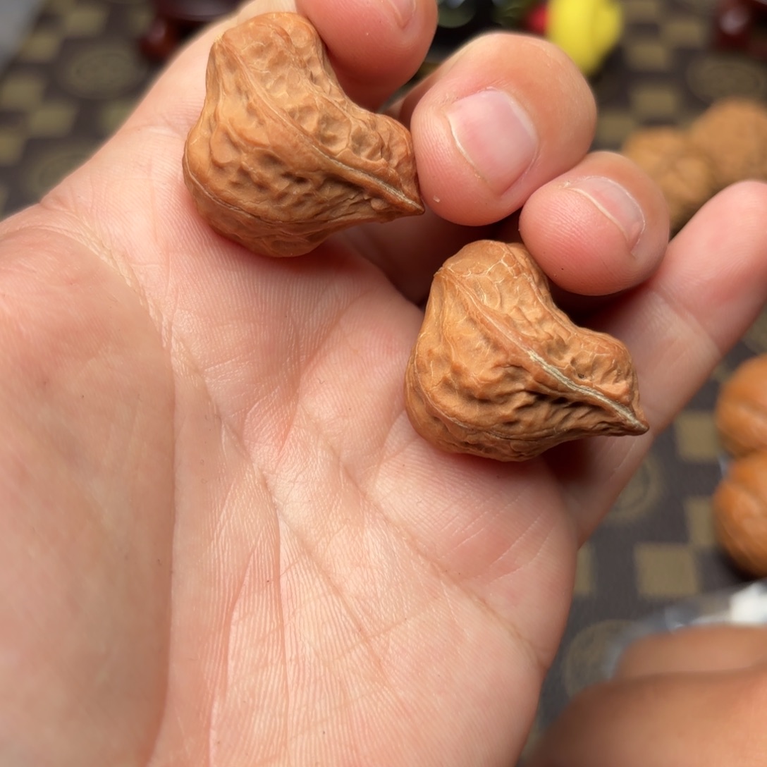 文玩核桃把件62000000