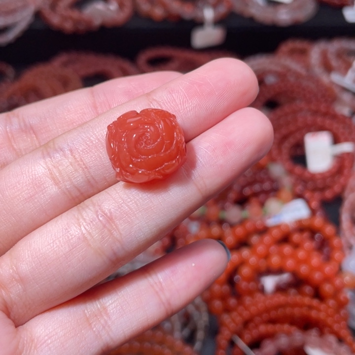 南红玛瑙未镶嵌牡丹花2007打孔备注