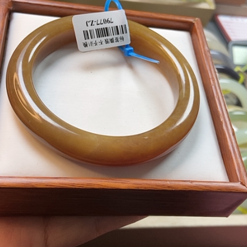 【闪购商品】和田玉手镯未镶嵌58.9满堂