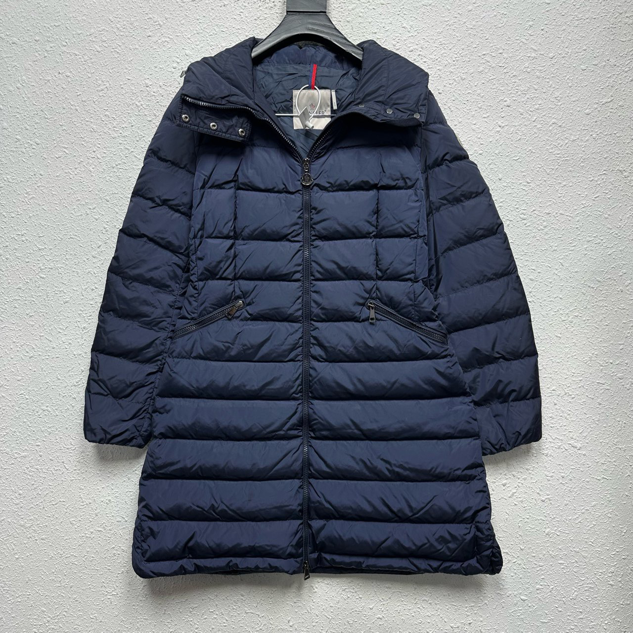 95新 MONCLER Flammette深蓝色徽标连帽羽绒服 3码 98新 YH15896