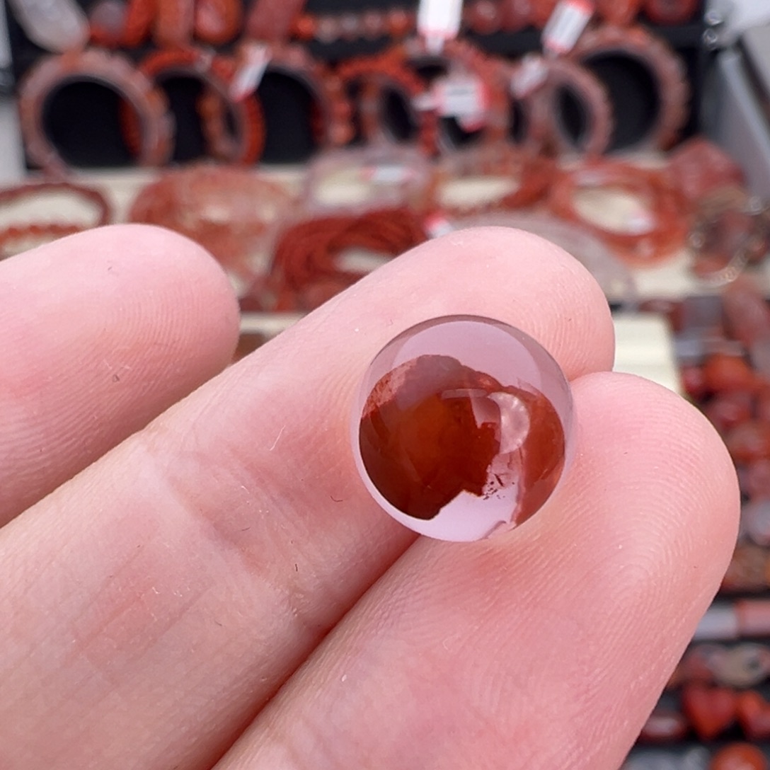 婉***安南红玛瑙未镶嵌颈饰冰飘单珠卡9+