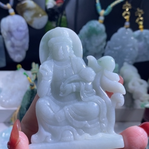 【闪购商品】颈饰未镶嵌翡翠观音