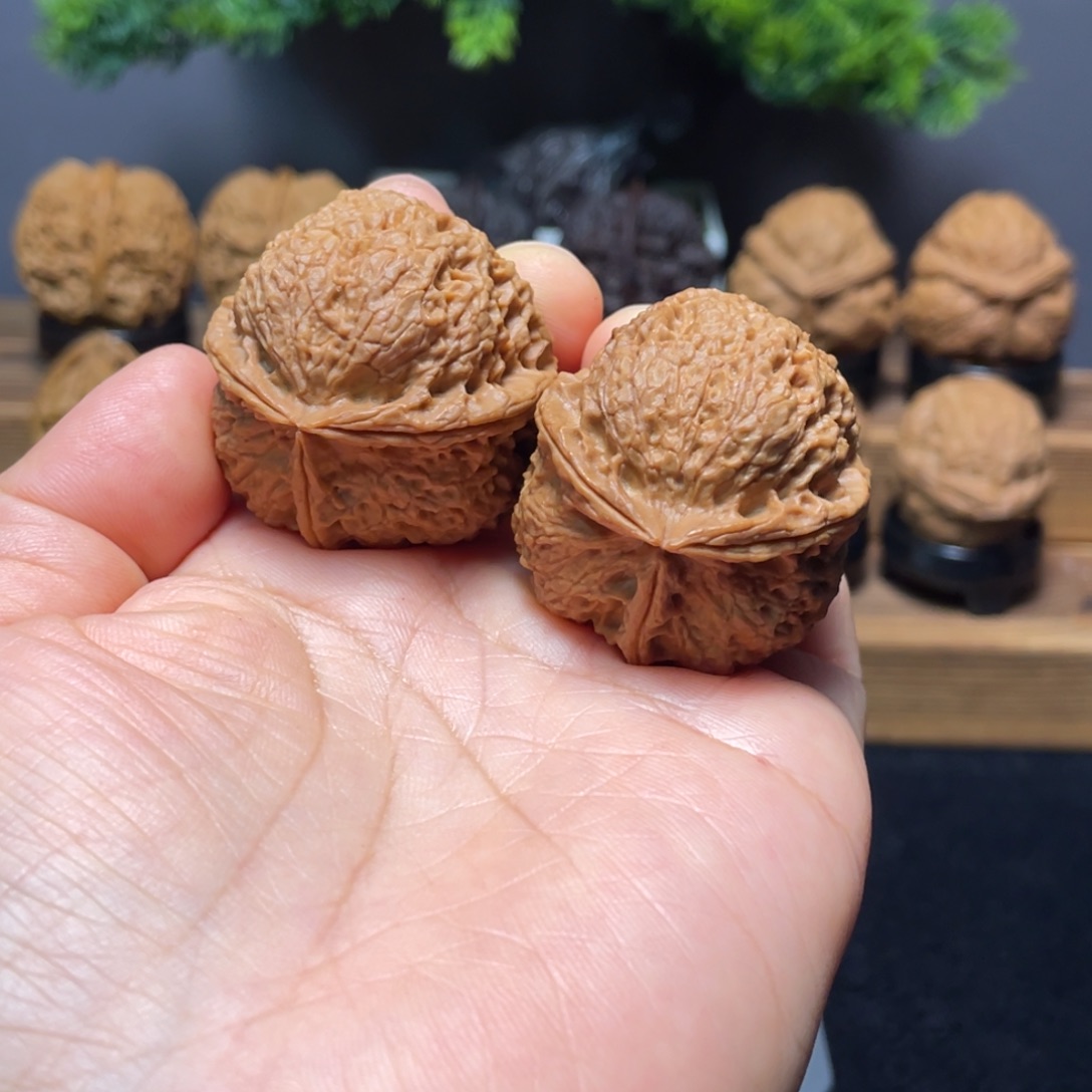 文玩核桃吊坠云南铁核桃18