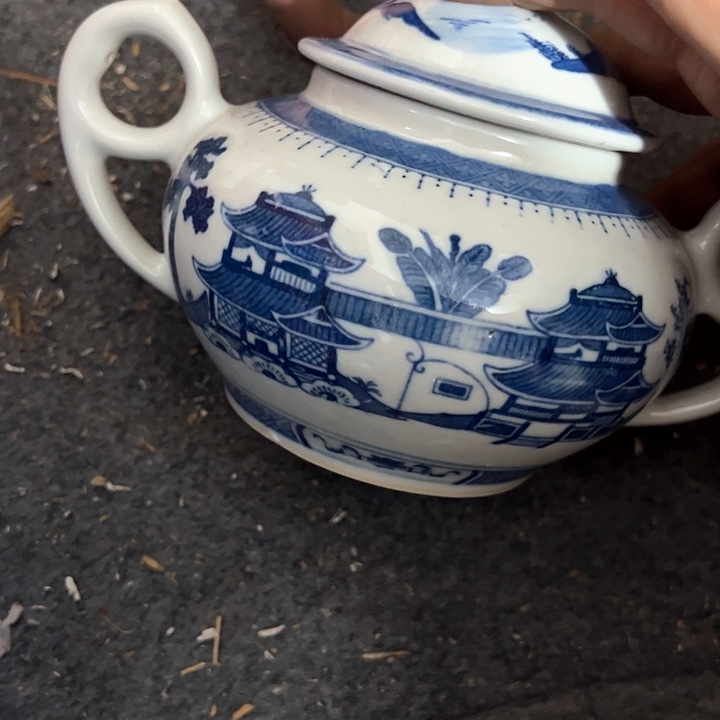 摆件景德镇陶瓷壶
