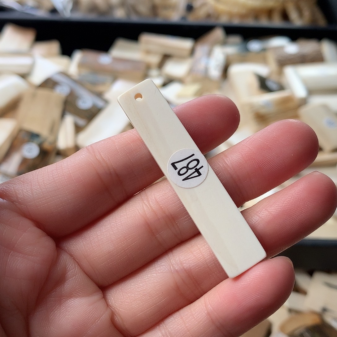 泥塑不打孔联系客服