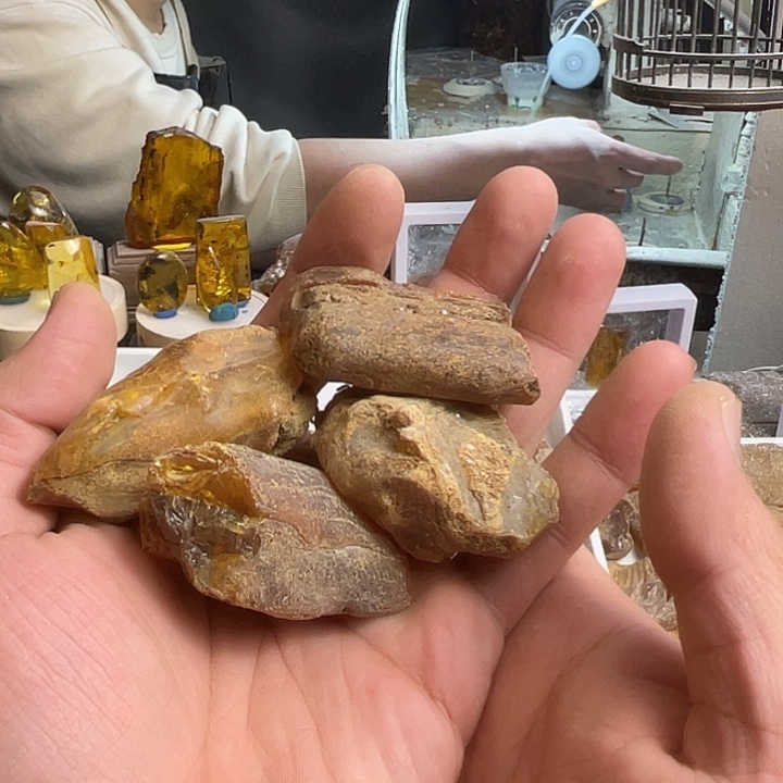 禾***子定制琥珀未镶嵌天然琥珀蜜蜡