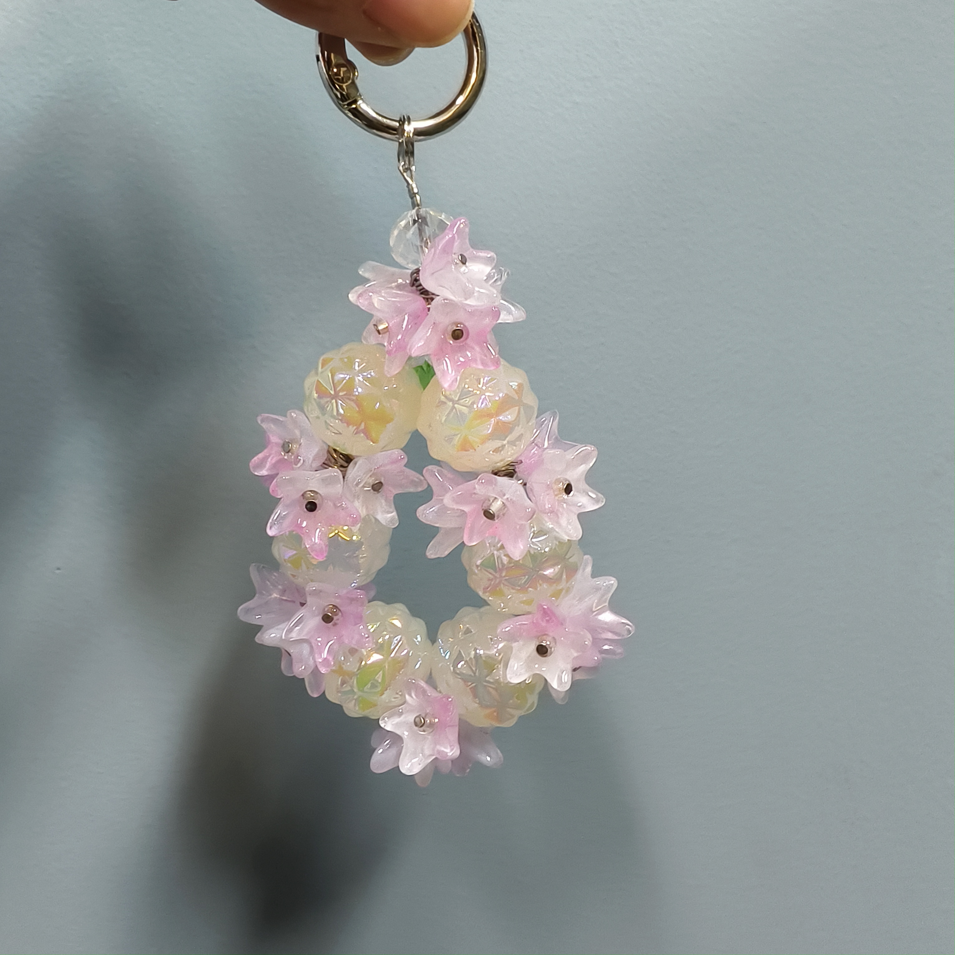 短款夜光花簇手机坠E176