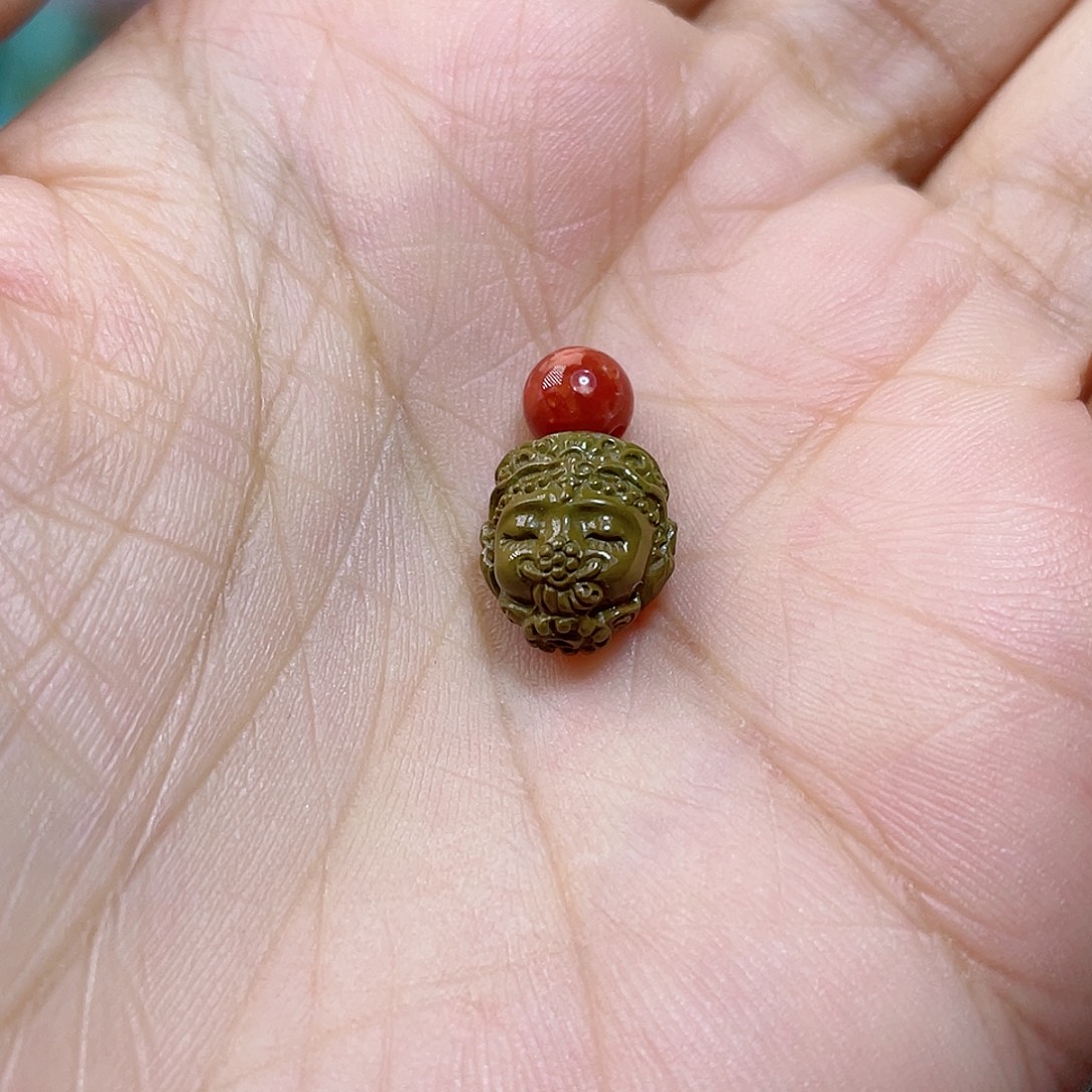 未镶嵌配饰南红玛瑙