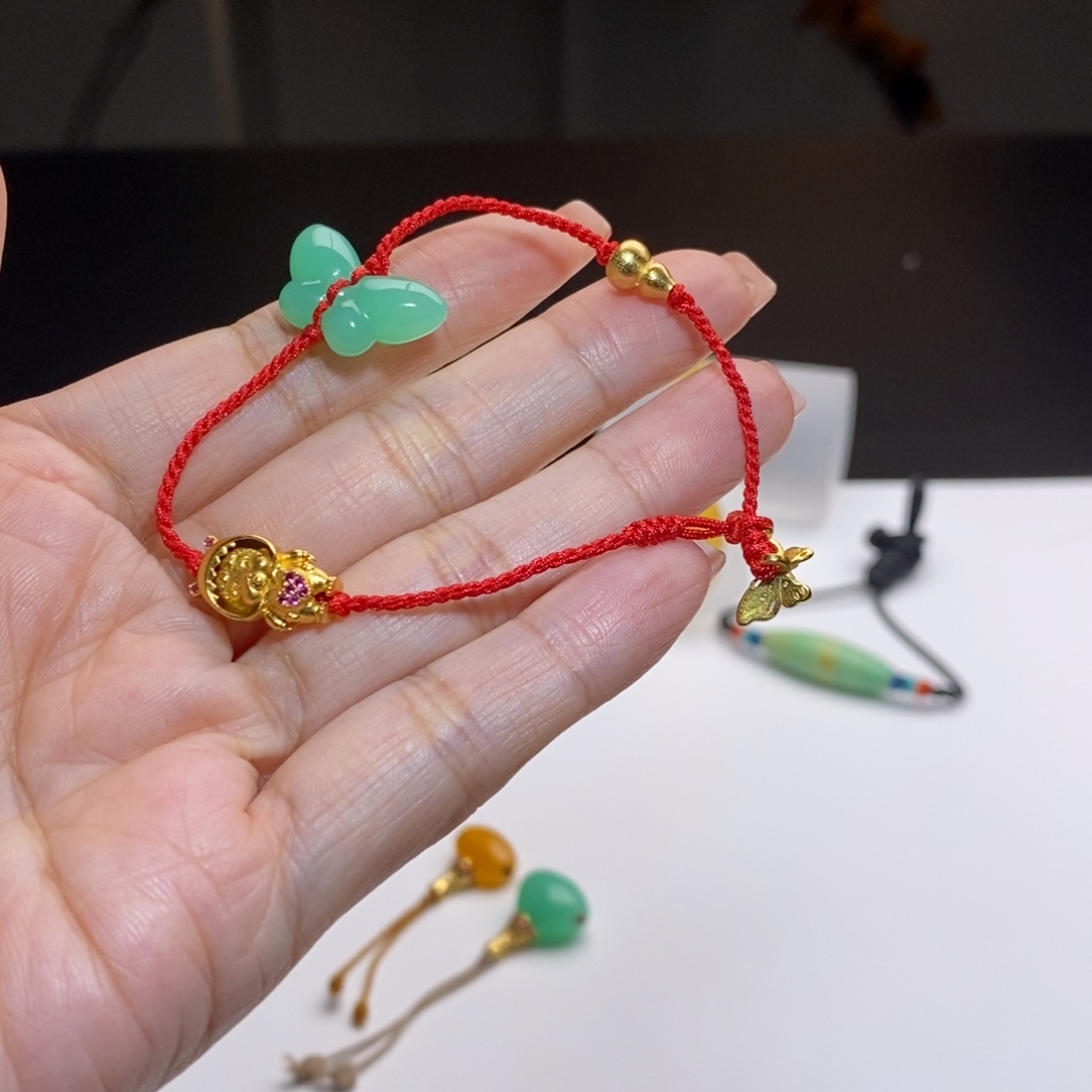 石英质玉（缅黄）未镶嵌颈饰