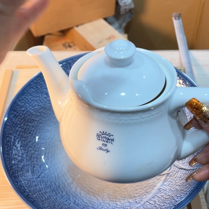 大***?新亿阁祝愿大家节日快乐