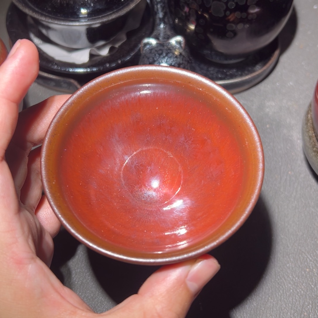 茶盏你说是我想和谁说话