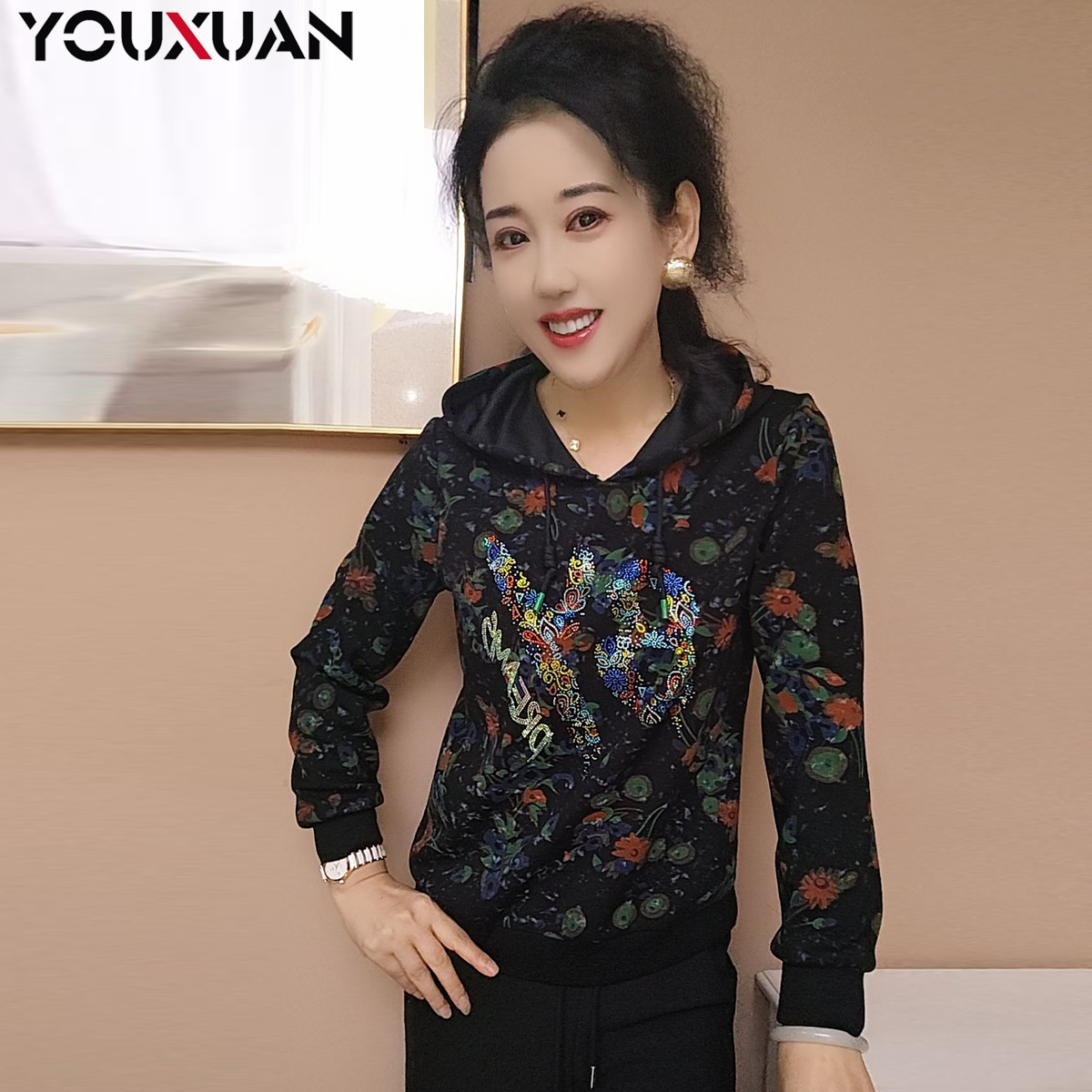 秋季新款百搭韩版上衣时尚休闲宽松长袖女士连帽卫衣63708