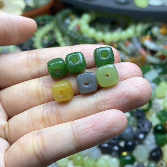 和田玉配件未镶嵌