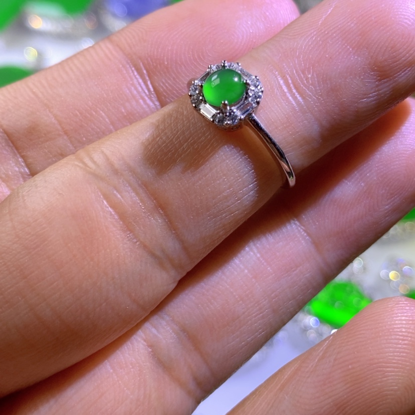 【闪购商品】翡翠挂件银S925镶嵌天然翡翠