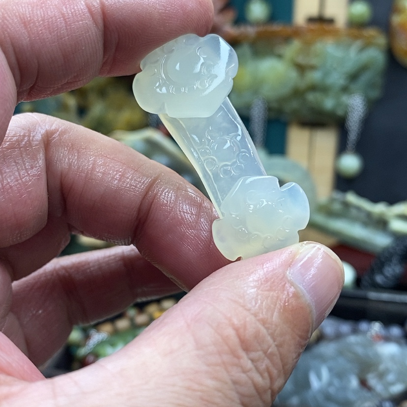 【闪购商品】蛇纹石玉手牌未镶嵌听*