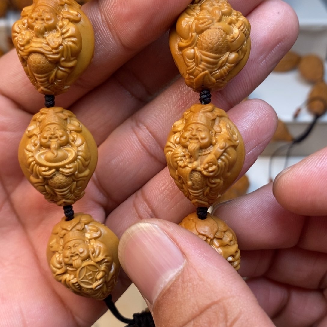 橄榄核吊坠橄榄球赛，在我身边