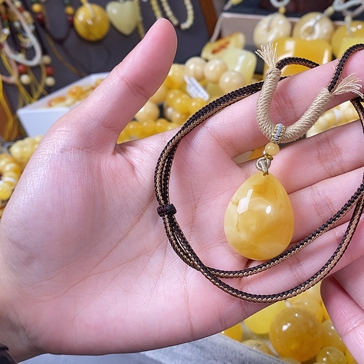 琥珀未镶嵌裸石水滴