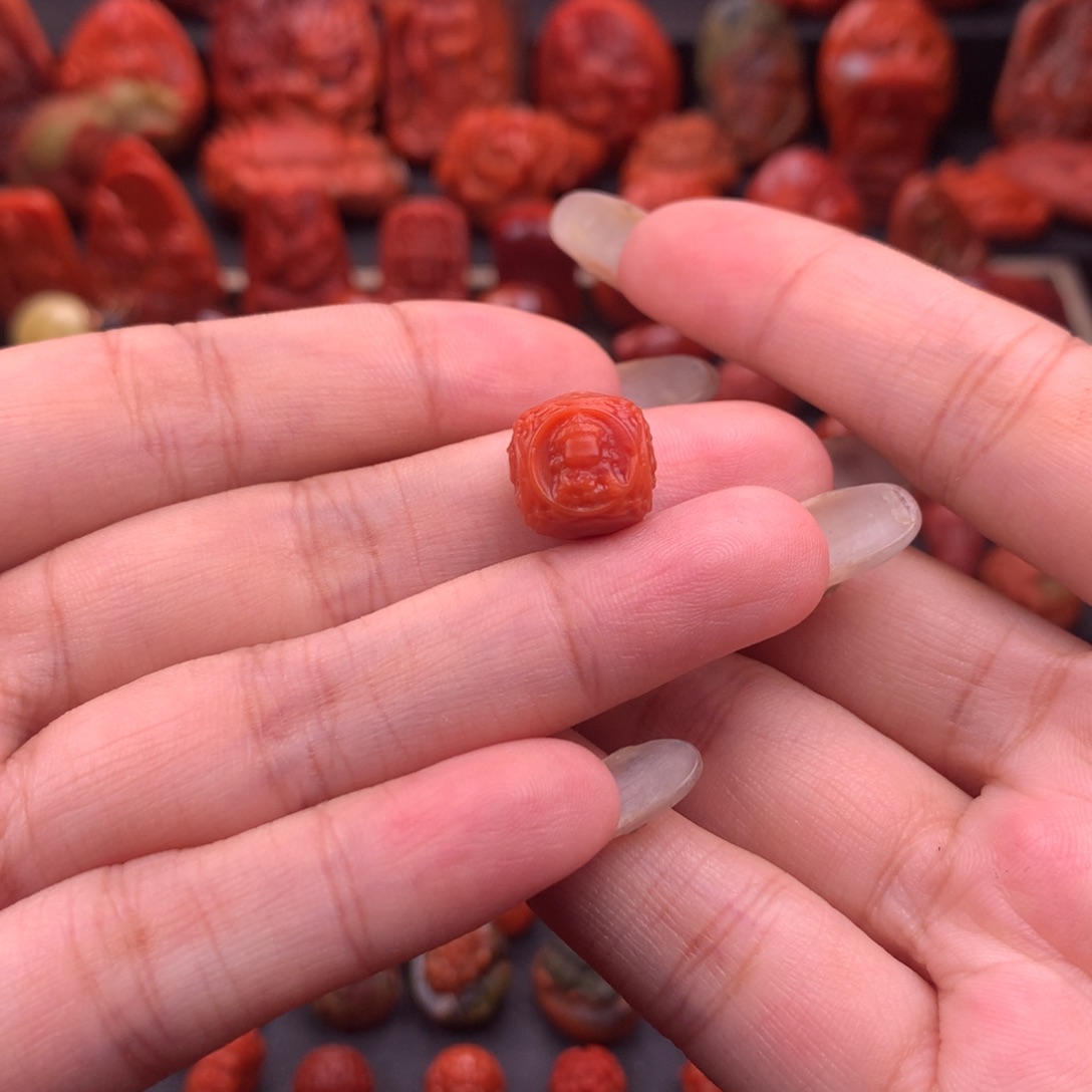 南红玛瑙南红川料无相观音六方12mm未镶嵌