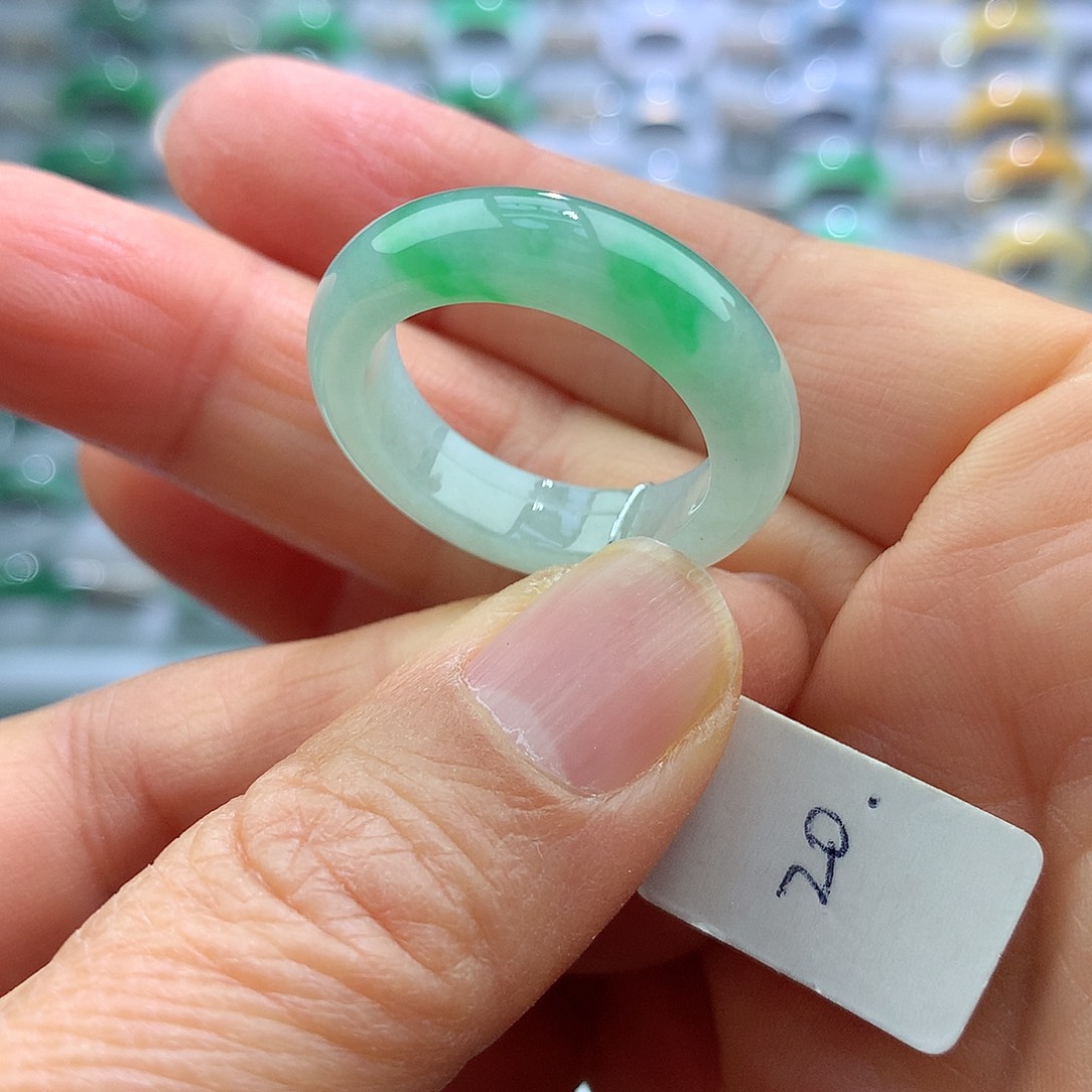 翡翠戒指未镶嵌20号