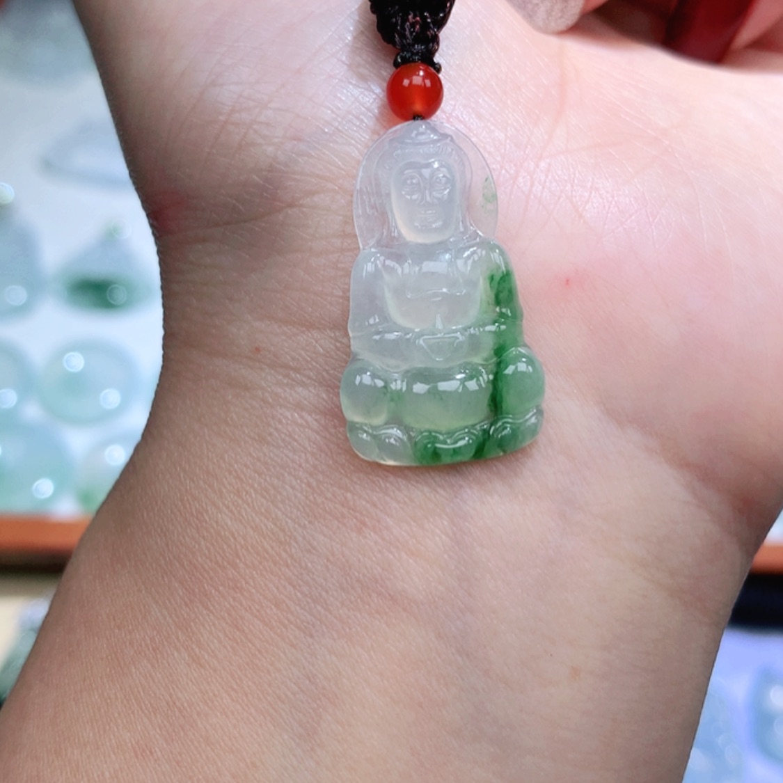 【闪购商品】翡翠颈饰未镶嵌观音