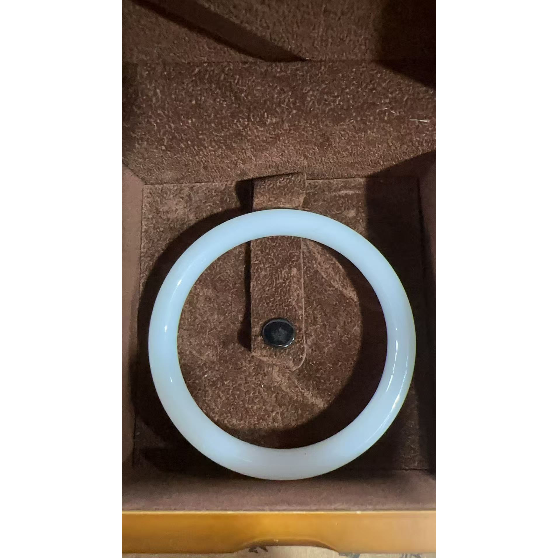 白色镯摆件一个链接