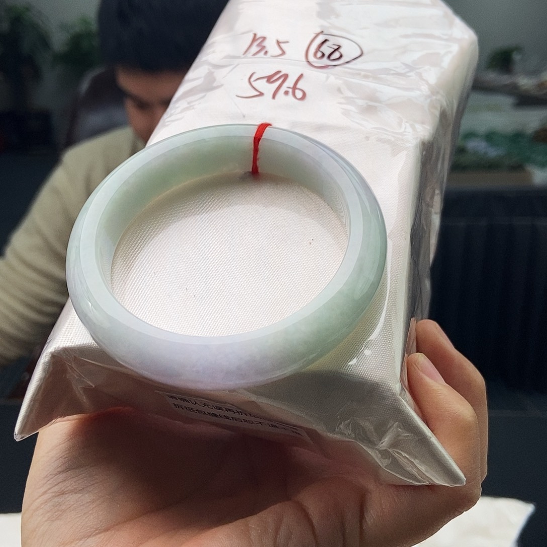 翡翠未镶嵌手镯拍一发一