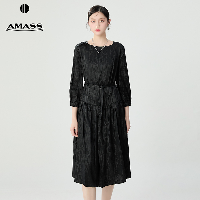 阿玛施AMASS国风新中式一字领抽褶肌理感中长款洋装连衣裙5500548